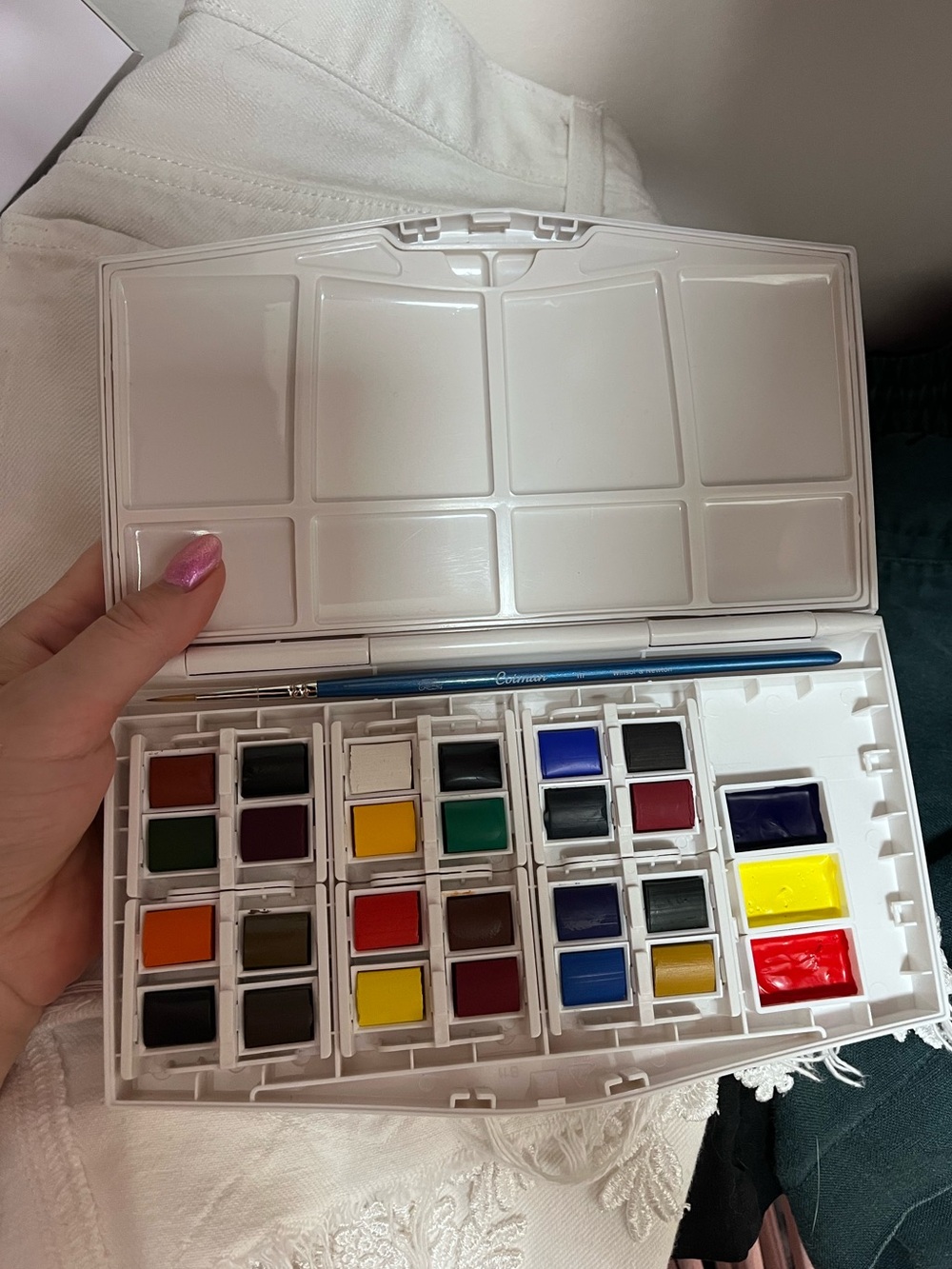 Winsor & Newton 24 half pan watercolor palette like new